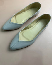 Load image into Gallery viewer, Bettina in Light Gray Taupe
