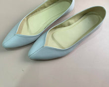 Load image into Gallery viewer, Bettina in Light Gray Taupe
