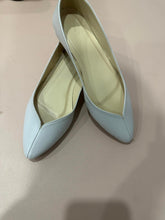 Load image into Gallery viewer, Bettina in Light Gray Taupe
