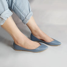 Load image into Gallery viewer, Bettina in Blue

