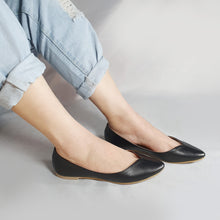 Load image into Gallery viewer, Bettina in Black
