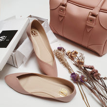 Load image into Gallery viewer, Bettina in Blush Old Rose
