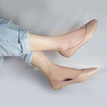 Load image into Gallery viewer, Bettina in Blush Old Rose
