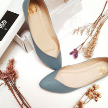 Load image into Gallery viewer, Bettina in Blue

