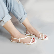 Load image into Gallery viewer, Rhian in White
