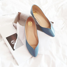 Load image into Gallery viewer, Bettina in Blue
