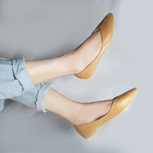 Load image into Gallery viewer, Bettina in Tan
