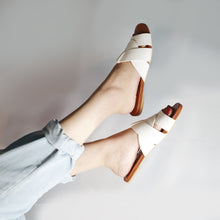 Load image into Gallery viewer, Brooke in White
