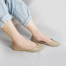Load image into Gallery viewer, Bettina in Taupe
