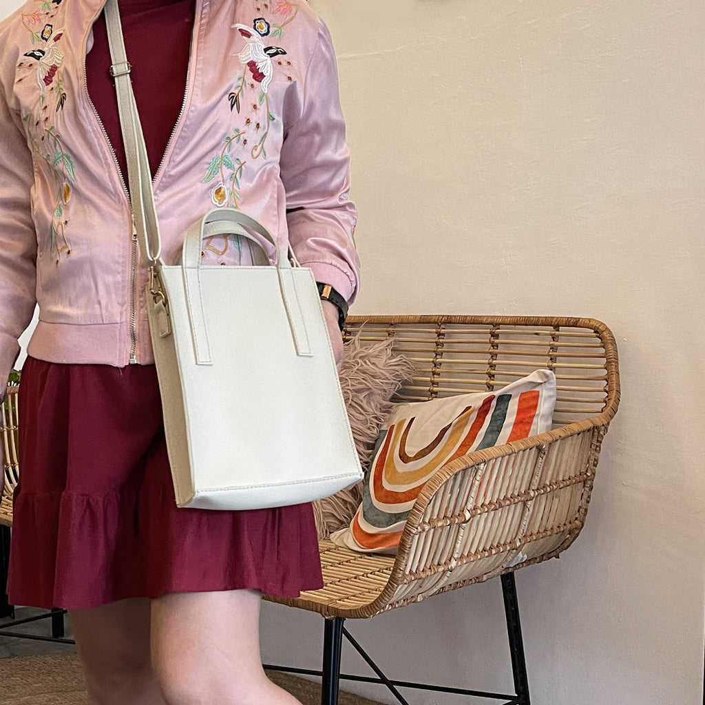 P A T T Y mini sling bags