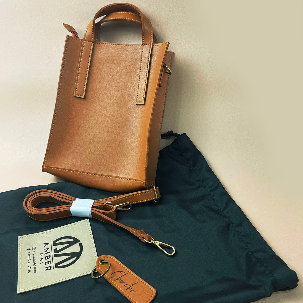 P A T T Y mini sling bags