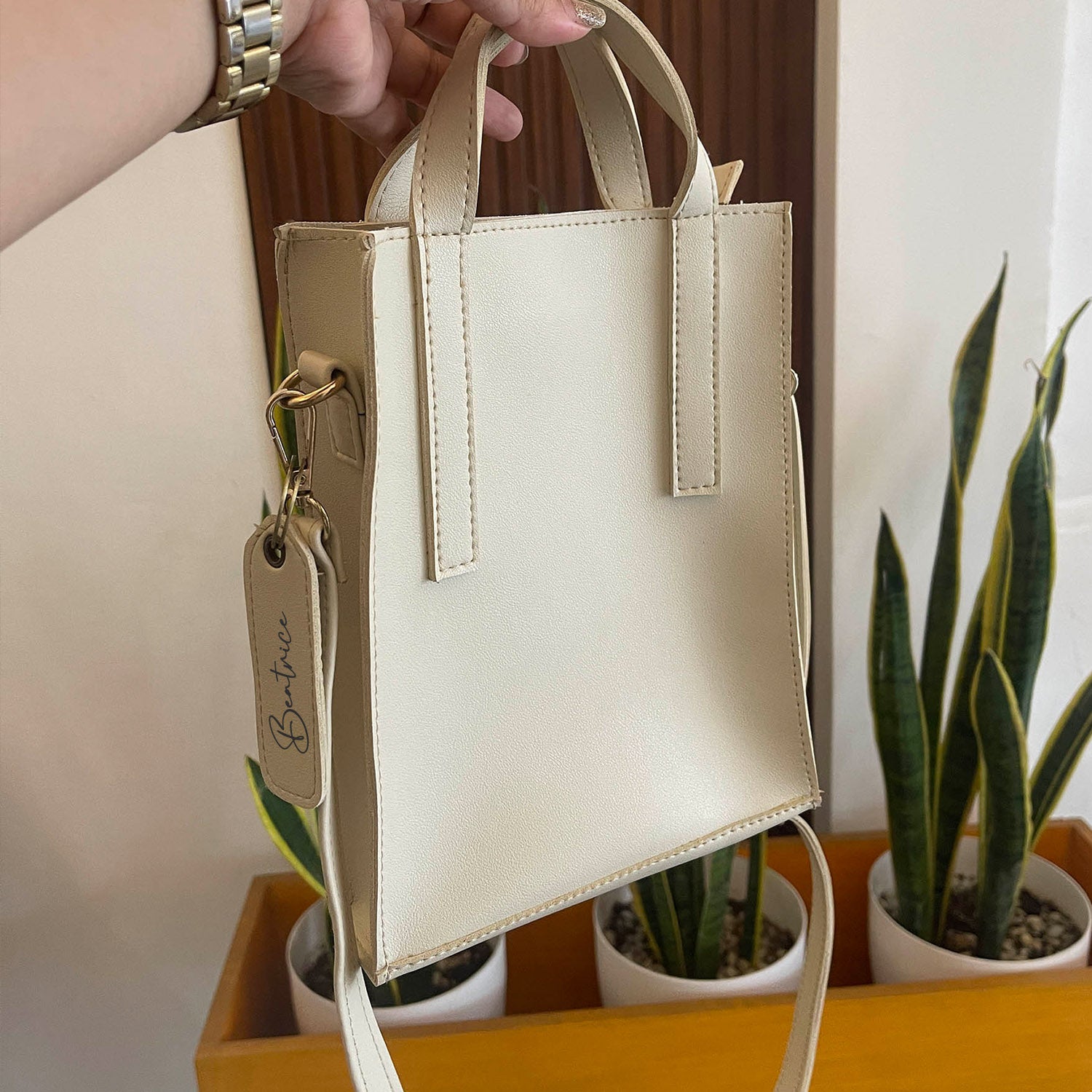 P A T T Y mini sling bags