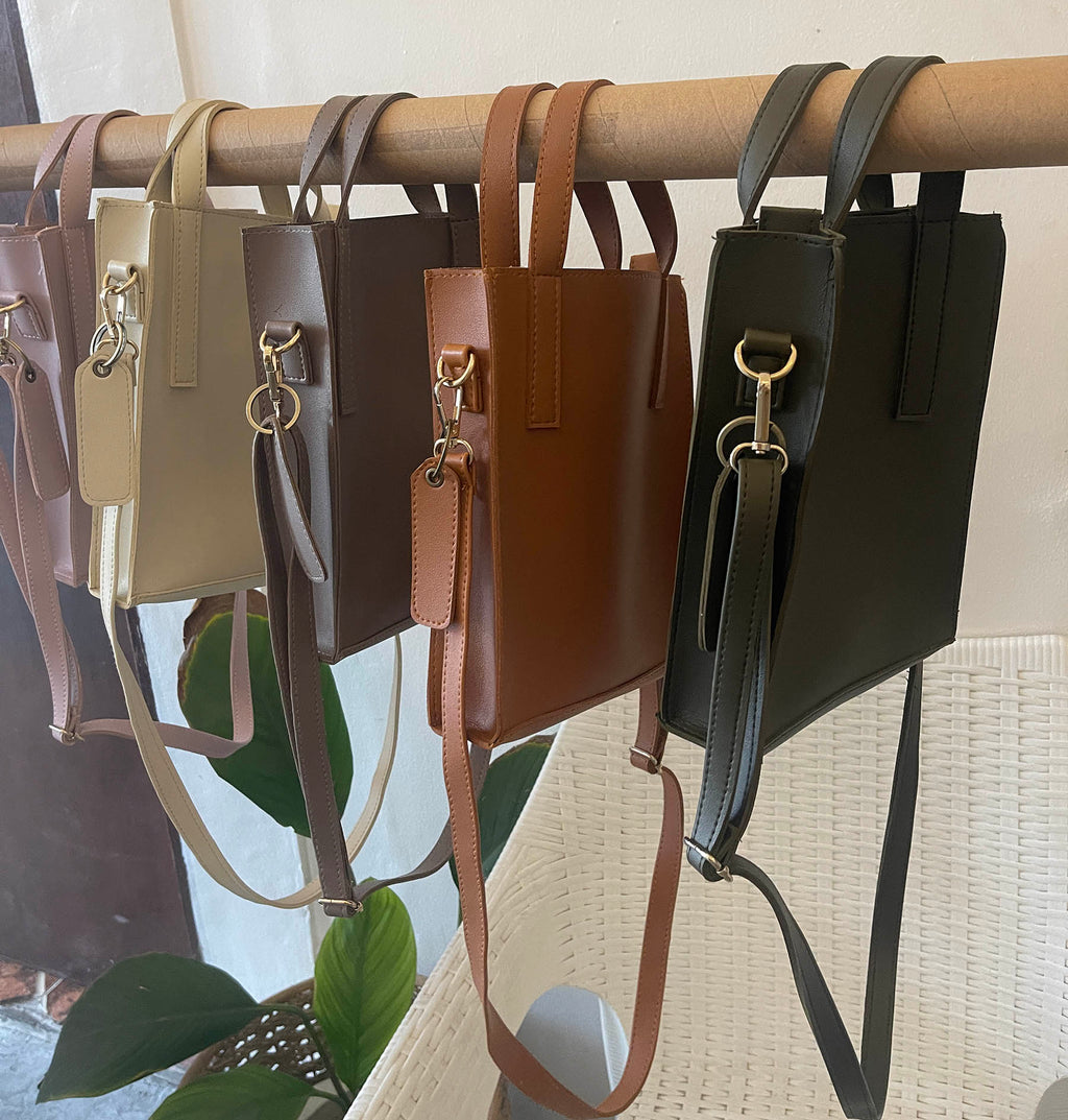 P A T T Y mini sling bags