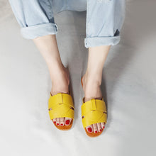 Load image into Gallery viewer, Brooke in Yellow
